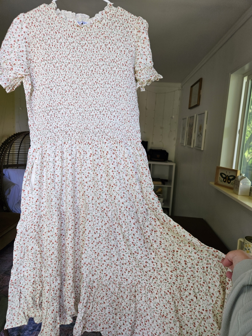 Ivy City Smocked Ditsy Floral Midi Dress in Cream - Picture 8 of 9